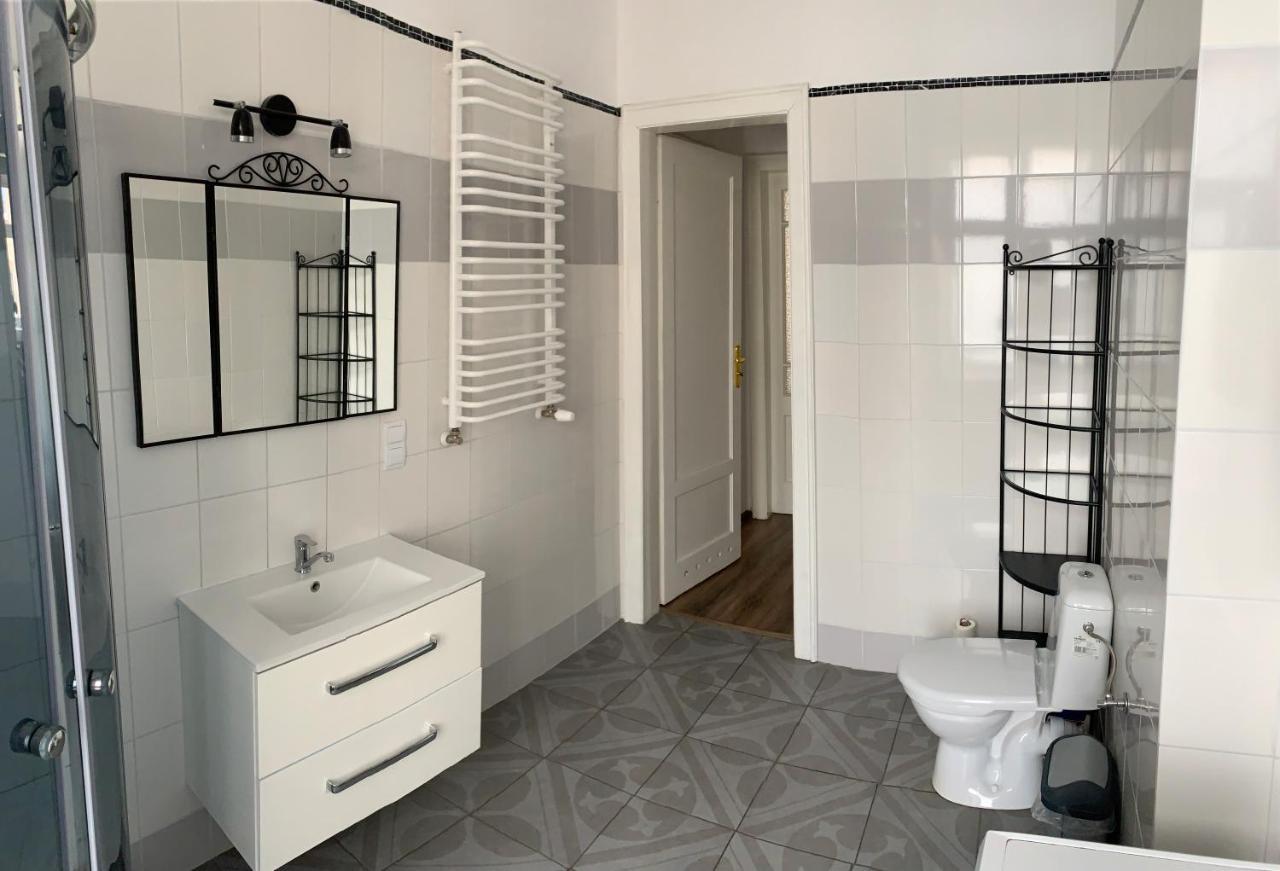 Apartament Rowna 12 Kielce Exteriör bild