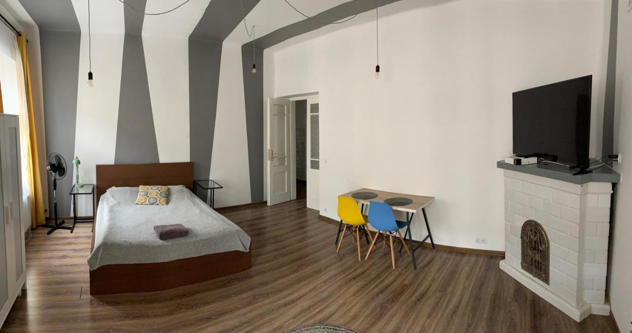 Apartament Rowna 12 Kielce Exteriör bild